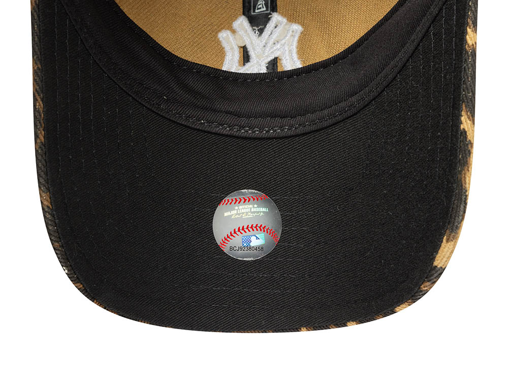 New Era New York Yankees Leopard Print Womens 9Twenty Strapback Cap