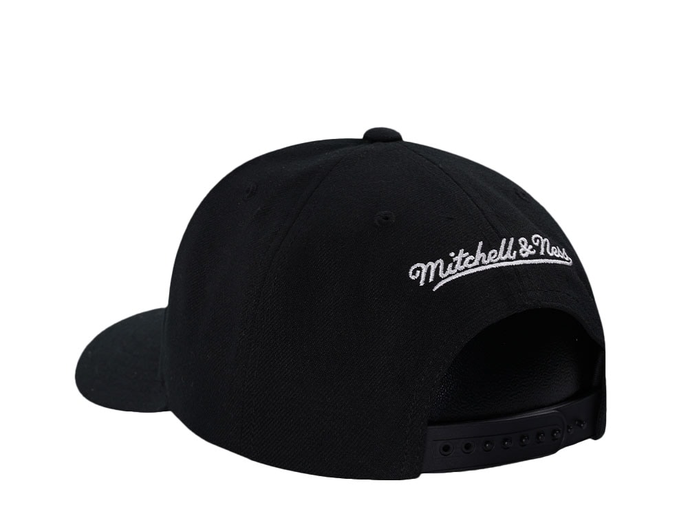 Mitchell & Ness Philadelphia Flyers Pro Crown Fit Vintage Black Snapback Cap