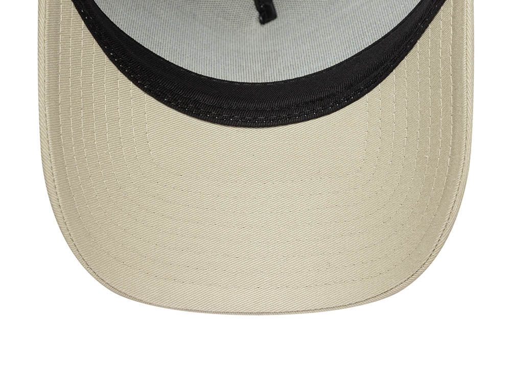 New Era New York Yankees League Essential Creme 9Forty A Frame Trucker Snapback Cap