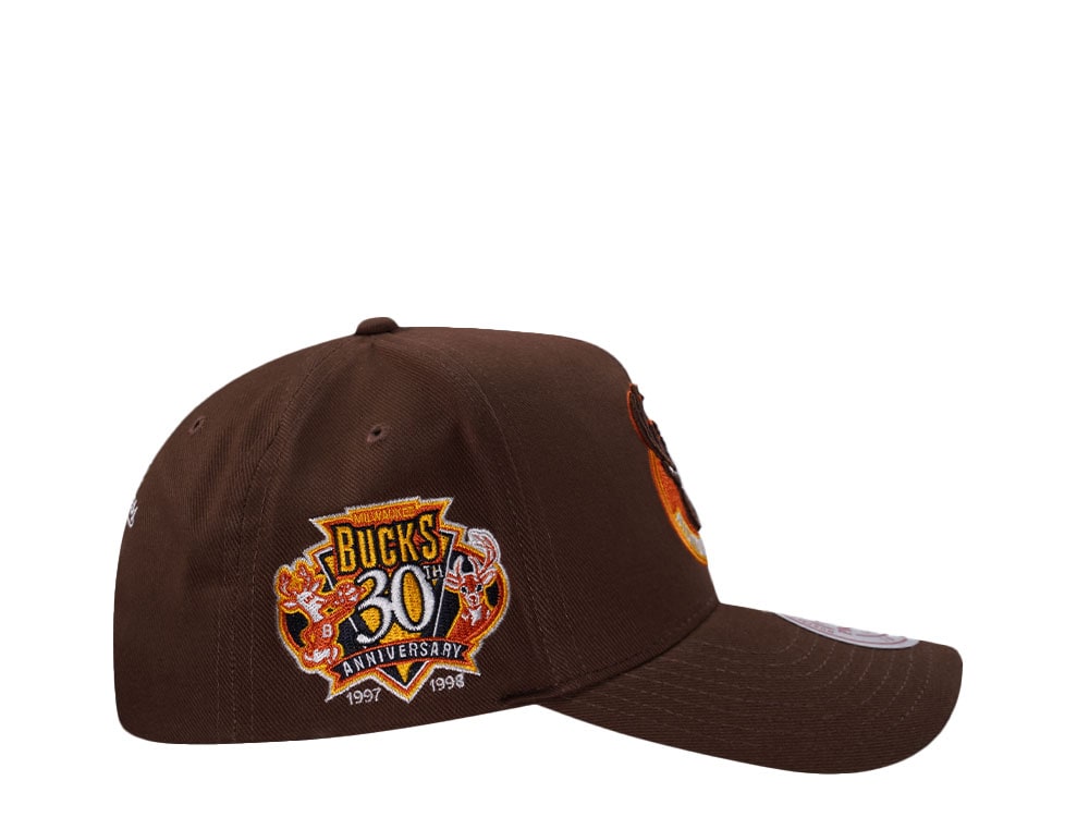 Mitchell & Ness Milwaukee Bucks 30th Anniversary Brown Edition Pro Pinch Fit Snapback Cap
