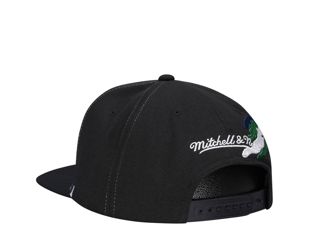 Mitchell & Ness Hartford Whalers Vintage Paintbrush Snapback Cap