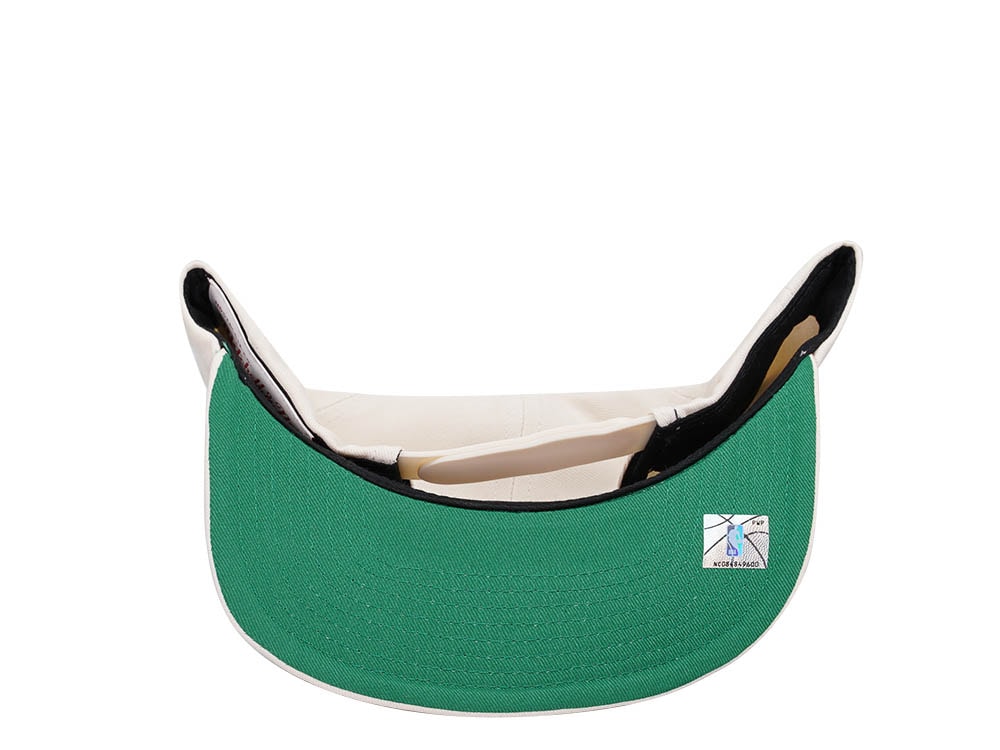 Mitchell & Ness Seattle Supersonics Reframe Retro Off White Snapback Cap