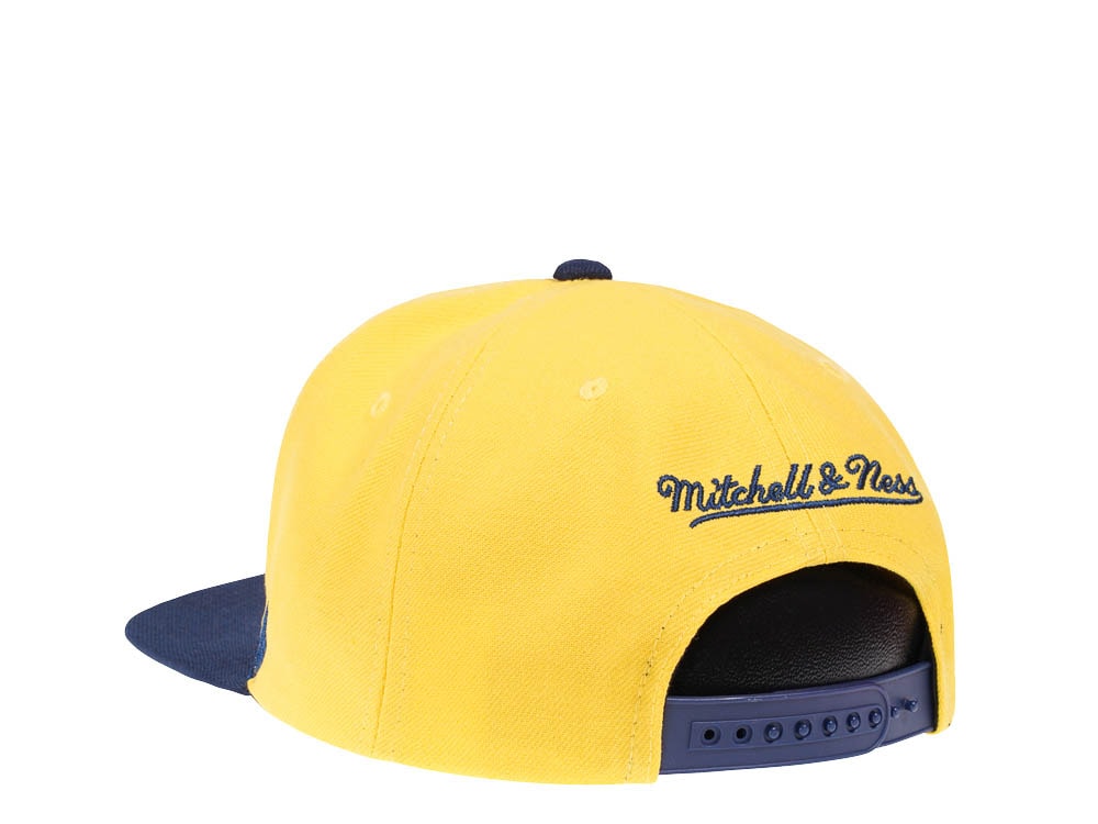 Mitchell & Ness NCAA University of Michigan Sharktooth Hardwood Classic Snapback Cap