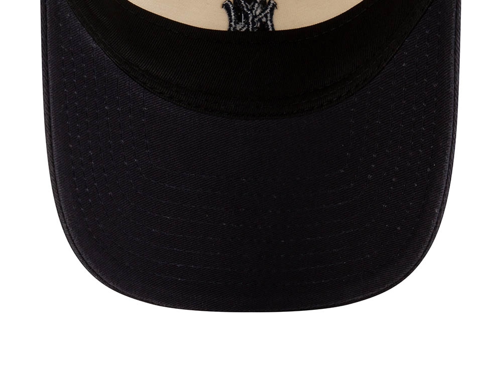 New Era New York Yankees Small Icon Stone Womens 9Twenty Trucker Snapback Cap