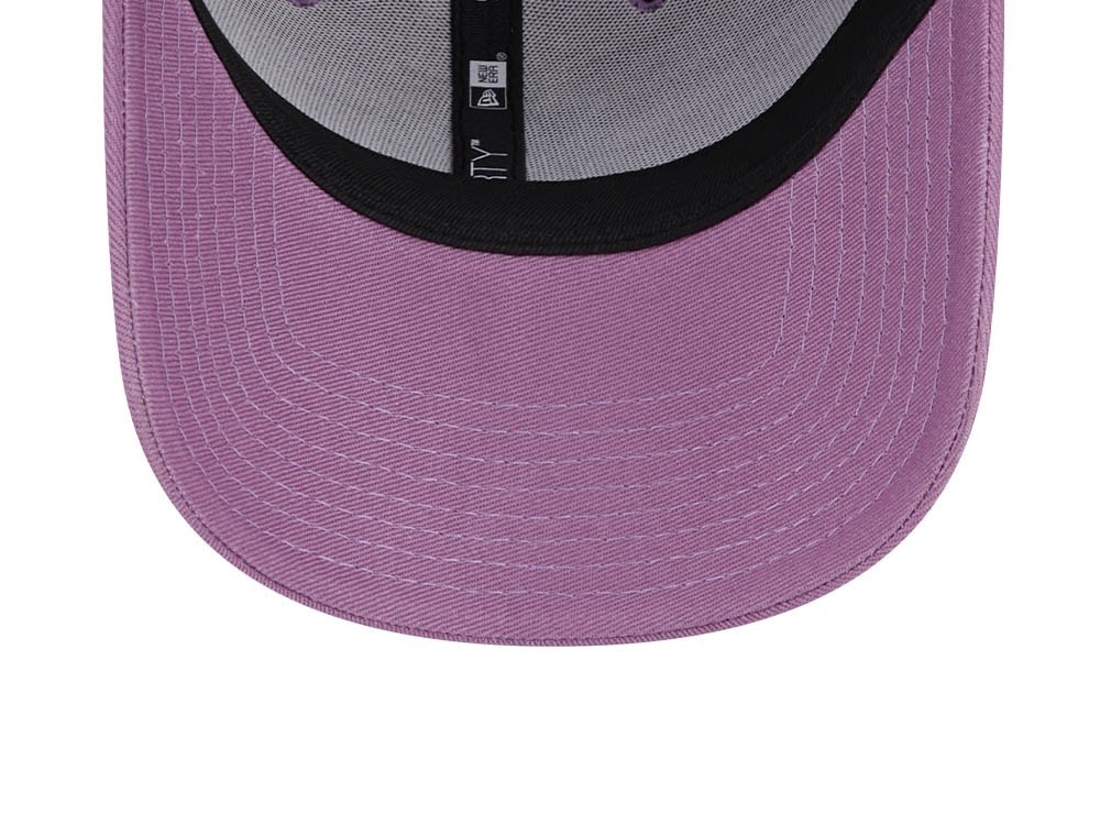 New Era New York Yankees League Essential Purple 9Forty Strapback Cap