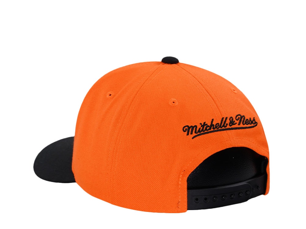 Mitchell & Ness Philadelphia Flyers Pro Crown Fit Vintage Orange Snapback Cap