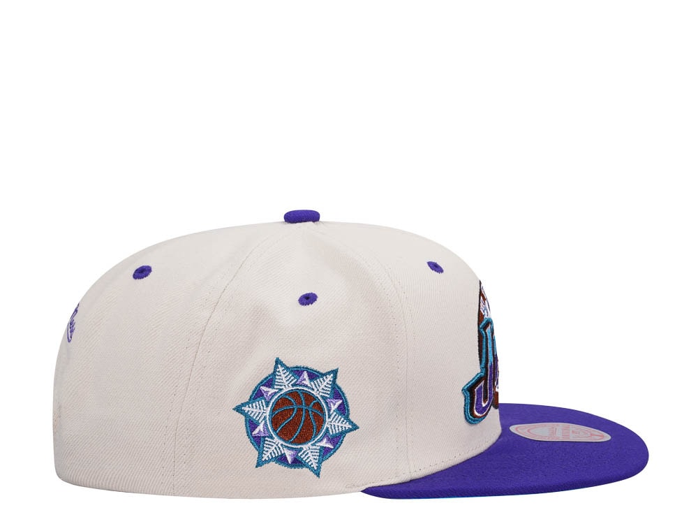 Mitchell & Ness Utah Jazz Sail Off White Two Tone Snapback Cap