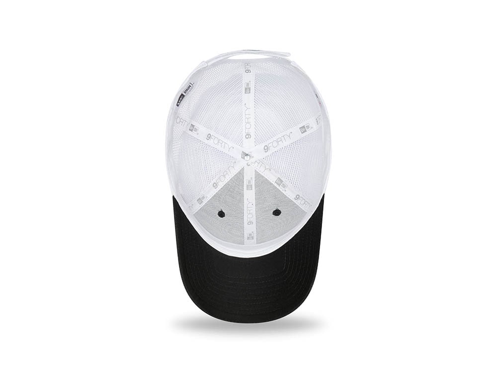 New Era Chicago White Sox Black Home Field Edition 9forty Trucker Strapback Cap