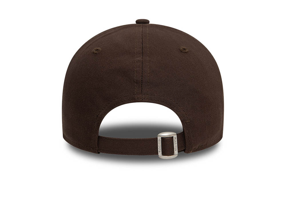 New Era New York Yankees League Essential Dark Brown 9Forty Strapback Cap